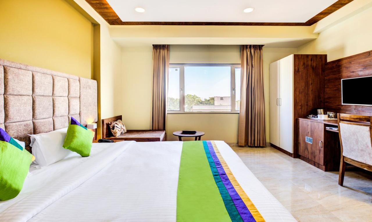 Opulence Inn - 500 Meters From Railway Station อุเดเปอร์ ภายนอก รูปภาพ