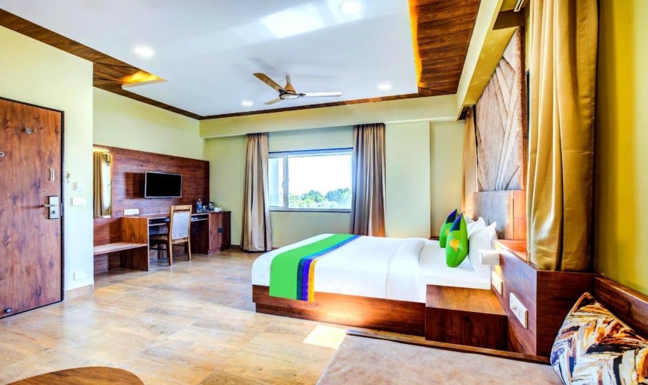 Opulence Inn - 500 Meters From Railway Station อุเดเปอร์ ภายนอก รูปภาพ